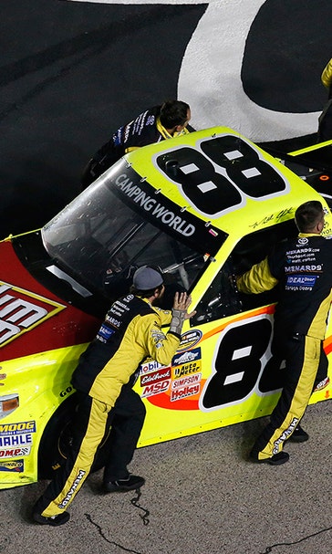 From wreckers to checkers: Crafton dominates Texas truck race